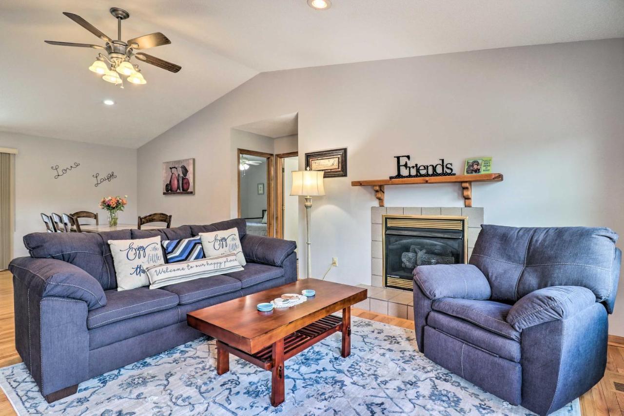 Charming Mills River Home With Porch And Yard! Exterior photo